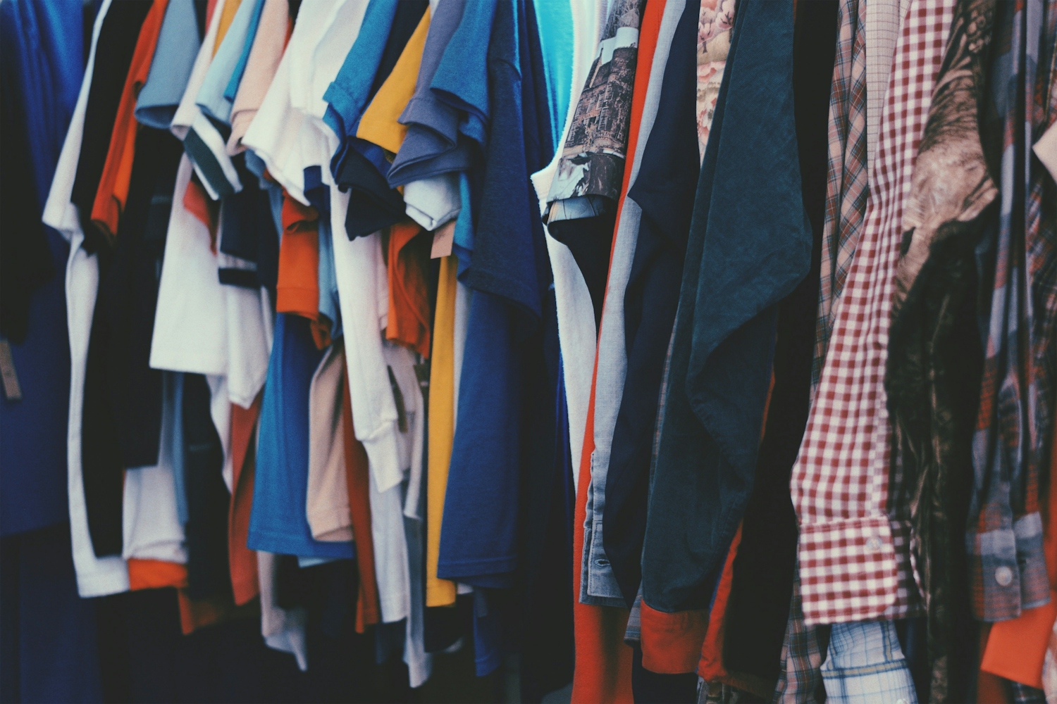 SECOND HAND CLOTHES