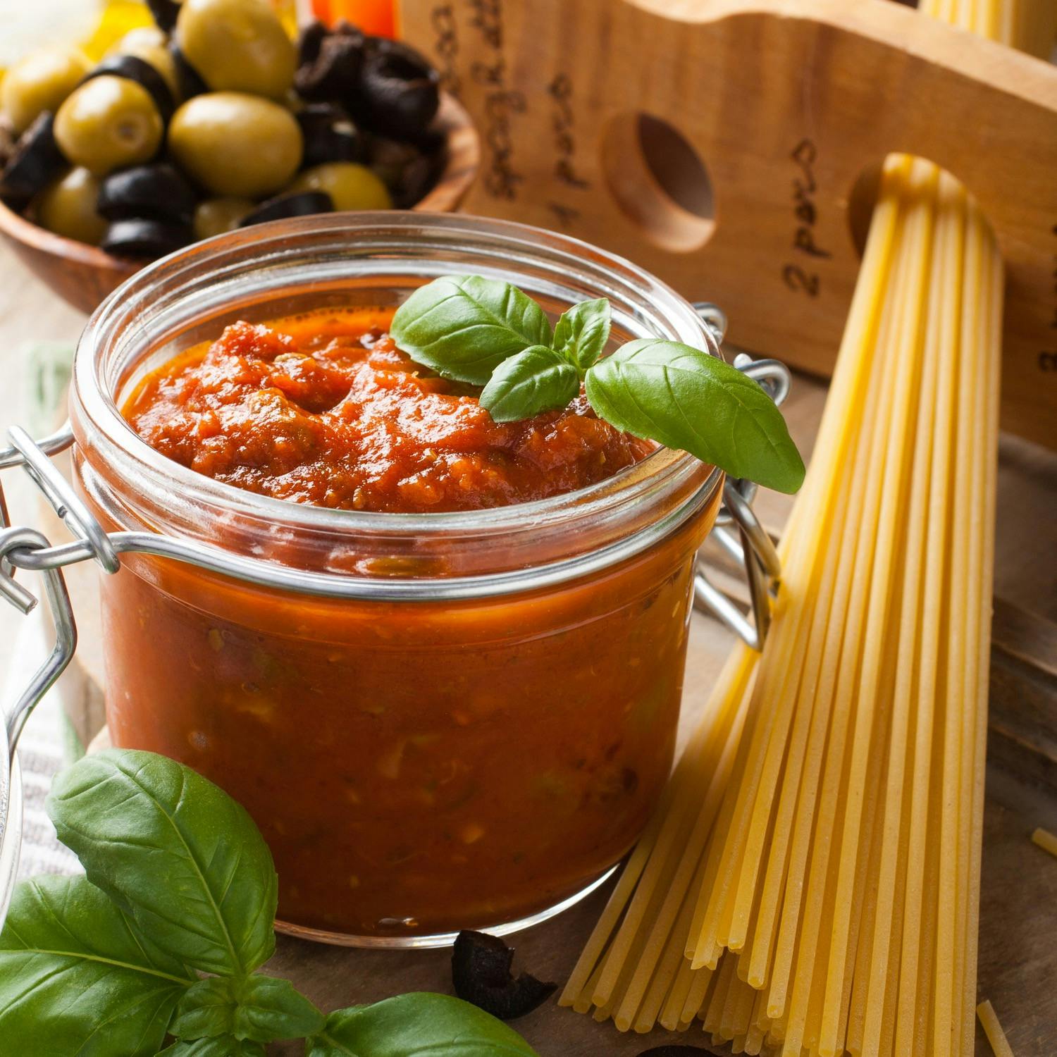 Glass jar with homemade tomato pasta sauce AU5 JETC